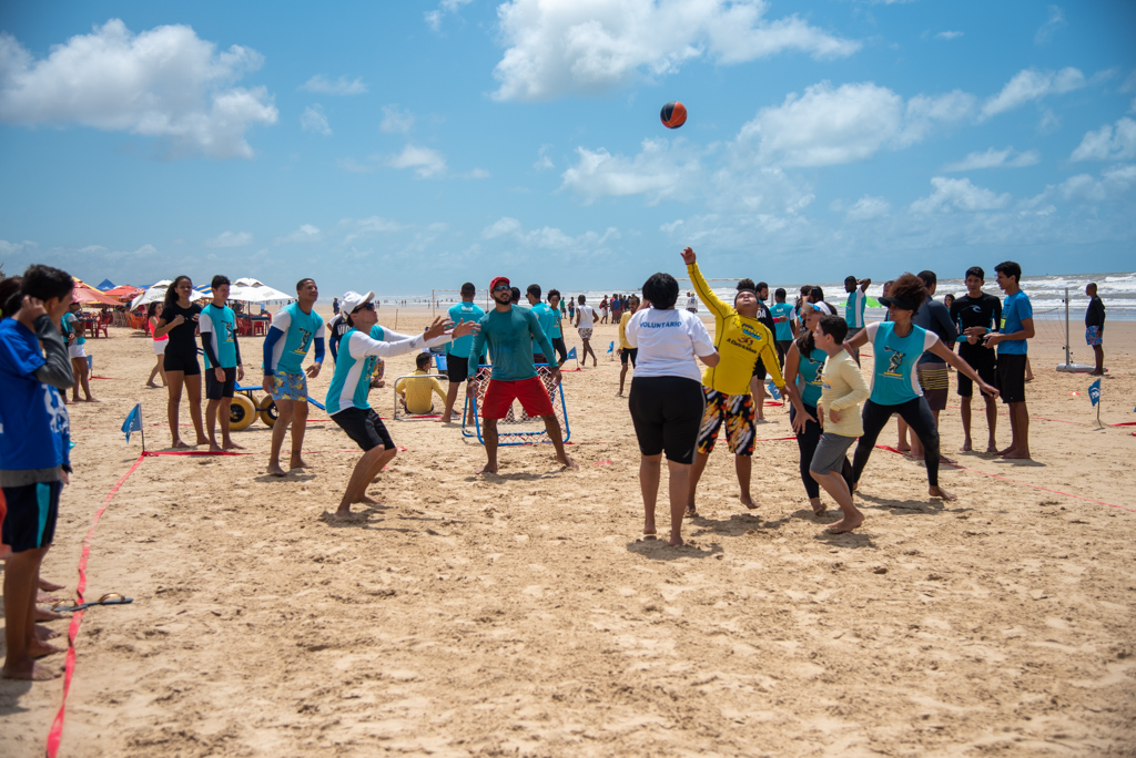 Lucas Aribé destaca a realização dos Jogos Cidadãos na praia durante a Semana Aracaju Acessível 