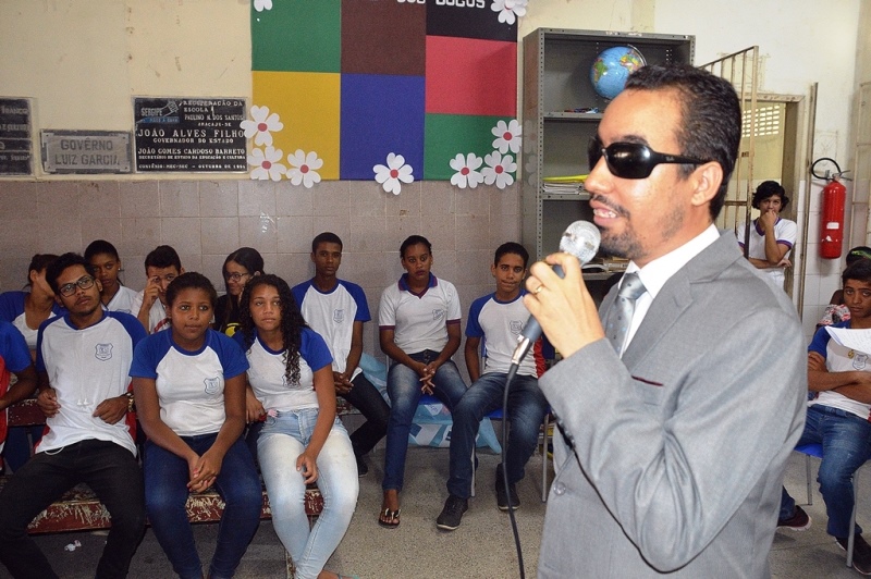 Lucas Aribé fala sobre inclusão para alunos da rede estadual