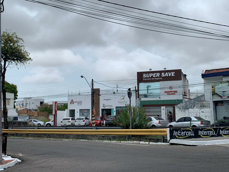 Lucas Aribé reivindica sinalização horizontal em ruas e avenidas de Aracaju