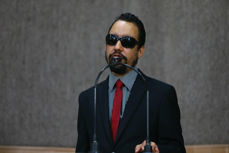 Lucas Aribé requer dados da Prefeitura sobre prontuários eletrônicos