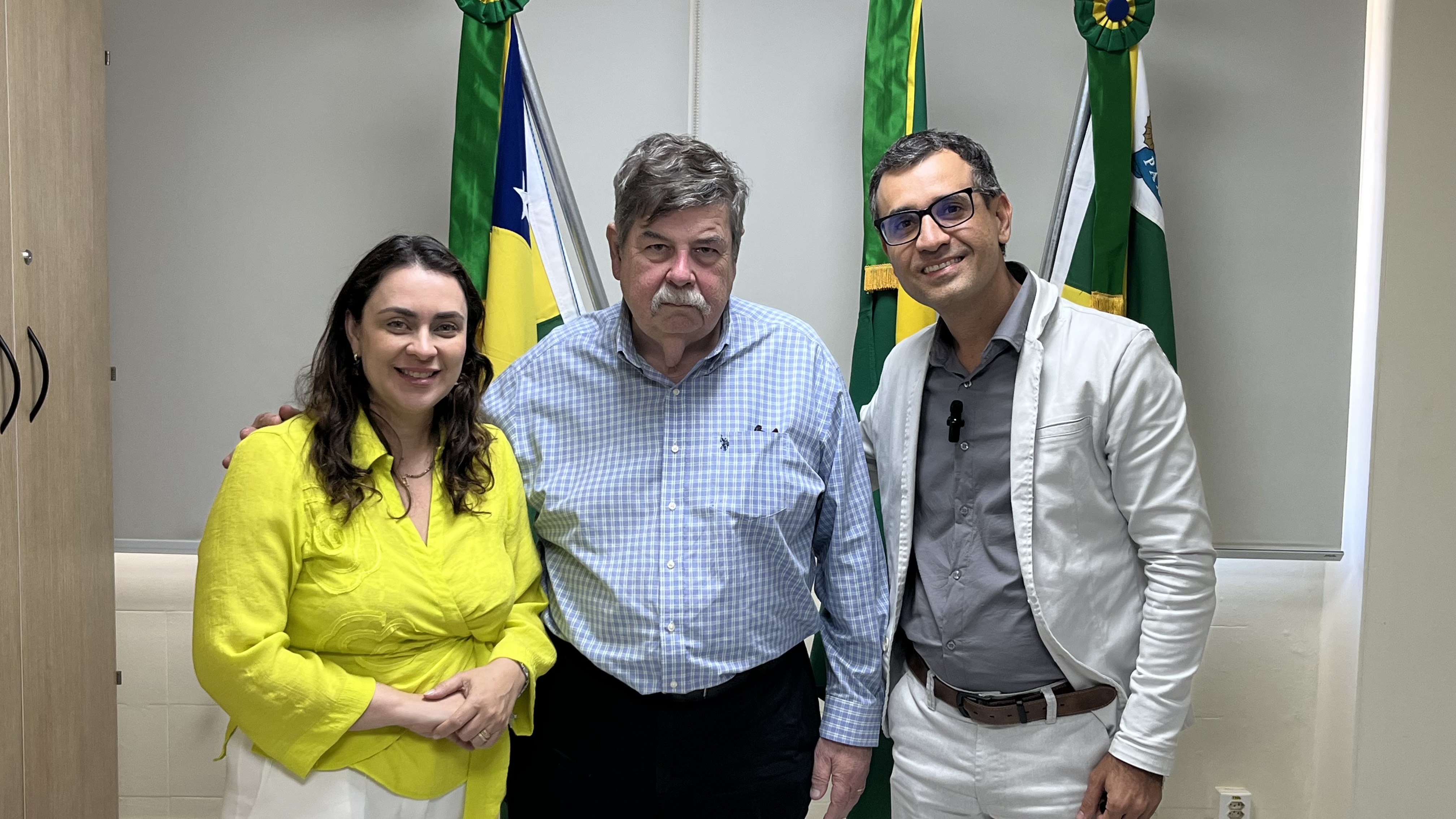 Lúcio Flávio reúne secretária de saúde com o especialista em diabetes, Dr. Raimundo Sotero 