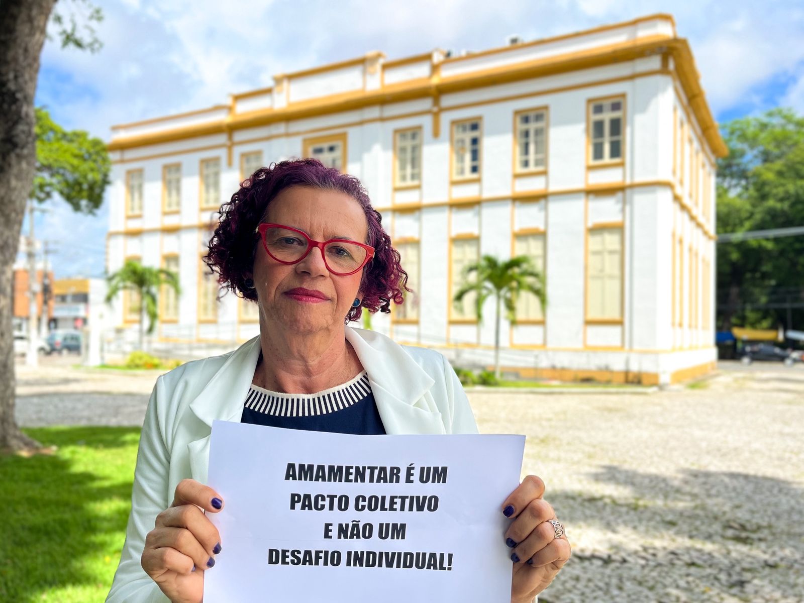  Mandata de Sonia Meire protocola 3 projetos de lei para garantir o direito da amamentação 