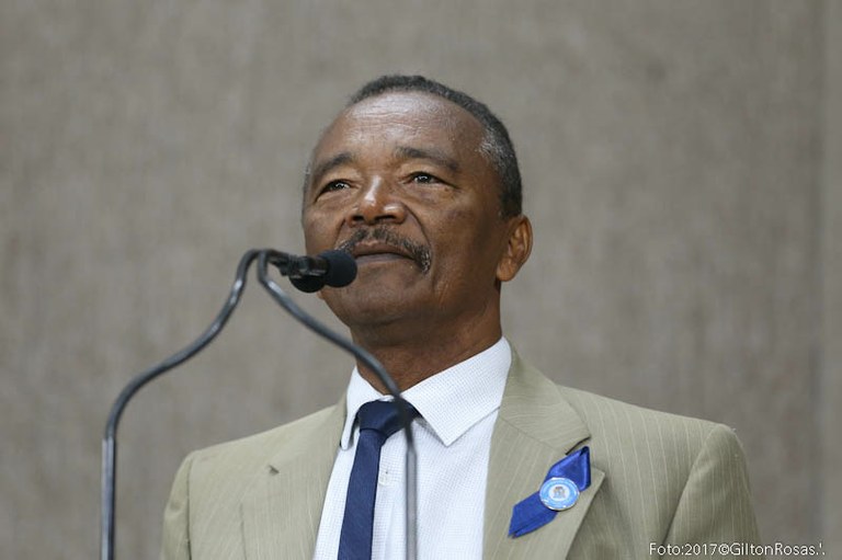 Manuel Marcos discursa sobre importância da Consciência Negra