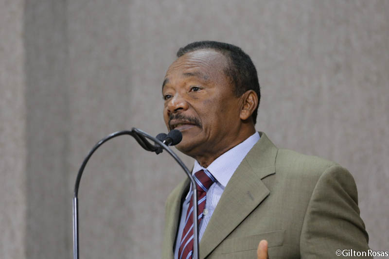 Manuel Marcos homenageia as mulheres pelo Dia da Mulher