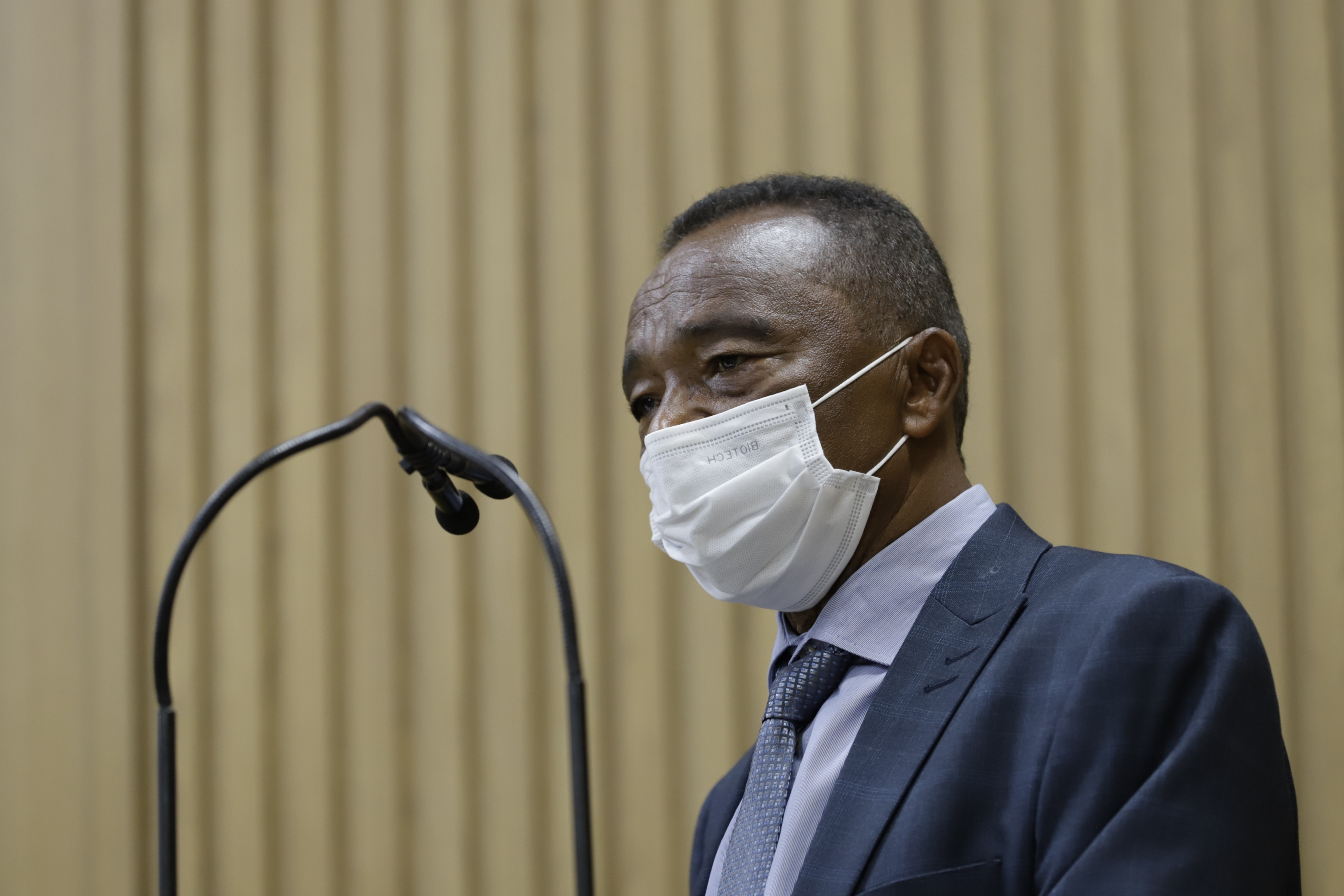 Manuel Marcos pede mais acesso ao ensino de novas línguas