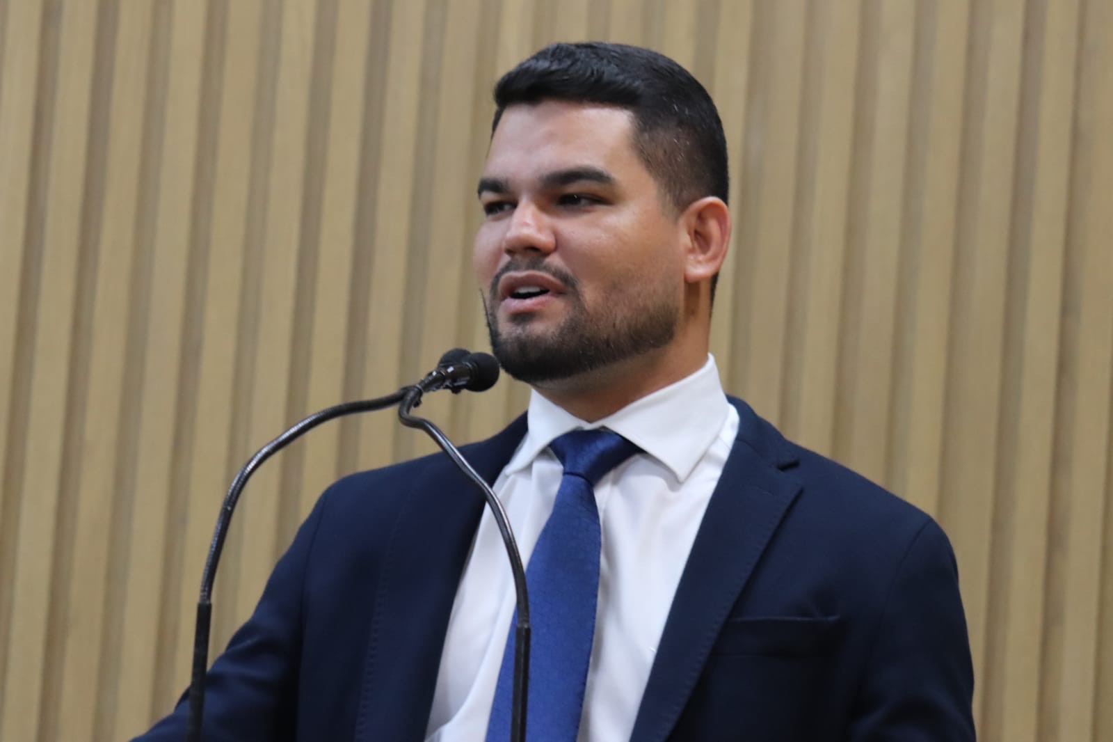 Mauricio Maravilha agradece solicitação atendida pela prefeitura no bairro Olaria 