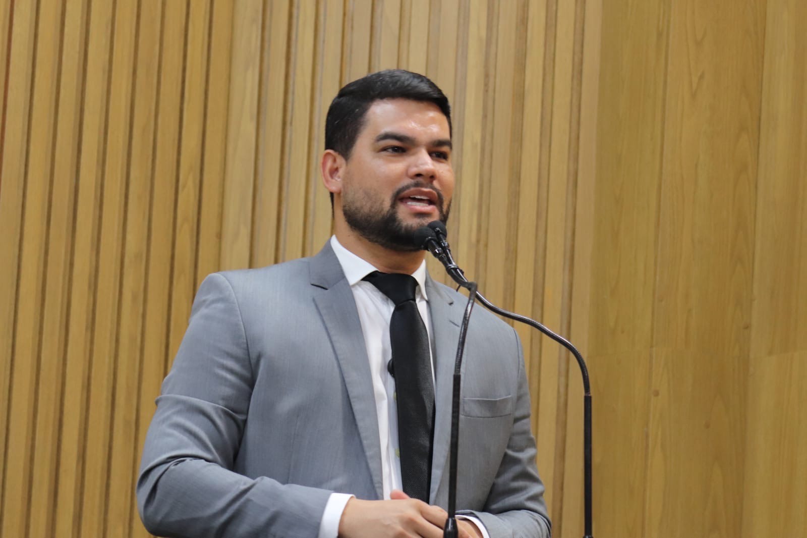 Maurício Maravilha apresenta projeto de lei para criação de Jardins de Chuva em Aracaju 