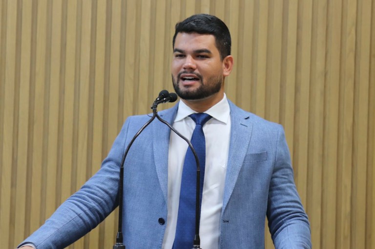 Maurício Maravilha fala sobre ação do MPSE cobrando drenagem no canal da Anísio Azevedo    