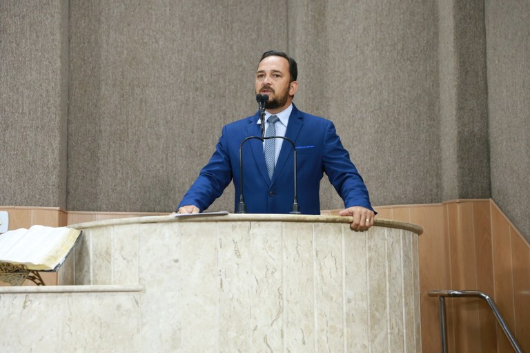 Meireles destaca assinatura da Ordem de Serviço dos loteamentos Santa Catarina e Isabel Martins