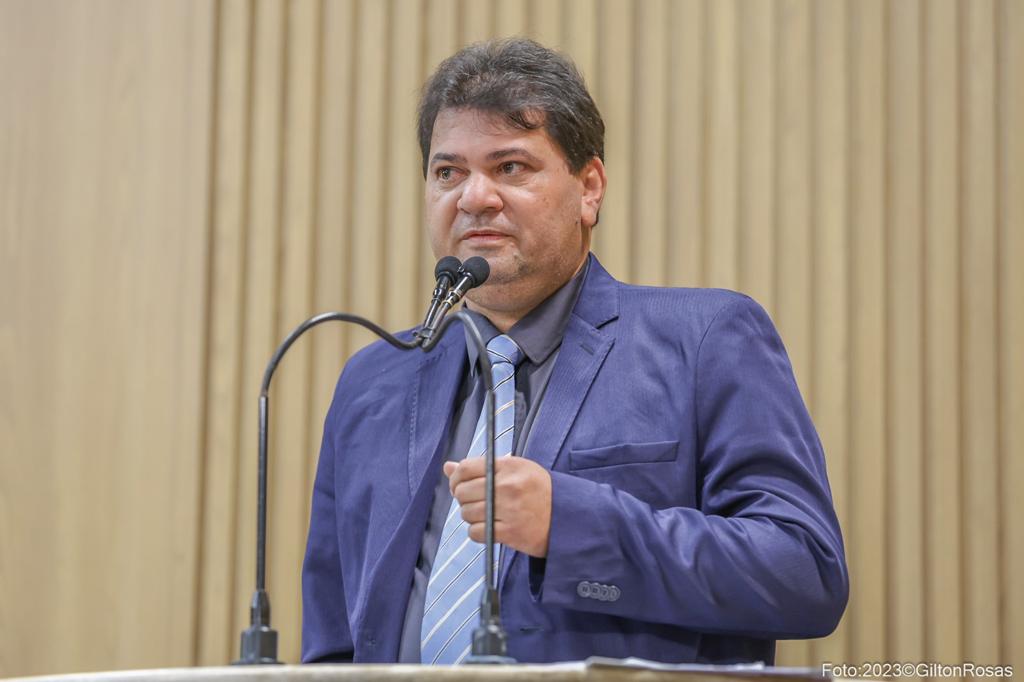 Miltinho Dantas apresenta o Projeto de Lei 320/2023