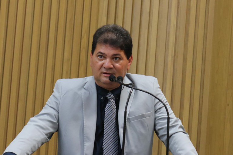 Miltinho Dantas elogia modernização da Emsurb e criação da Coordenadoria Ambiental e Coleta Especial 