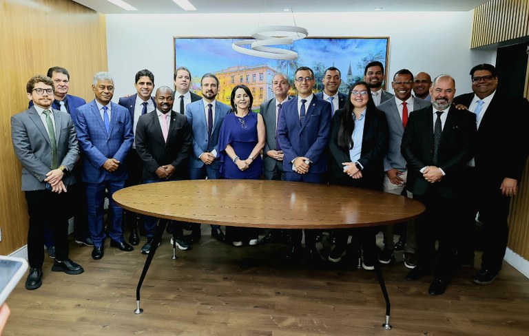 Miltinho Dantas participa da abertura do segundo ano legislativo e reforça compromisso com Aracaju