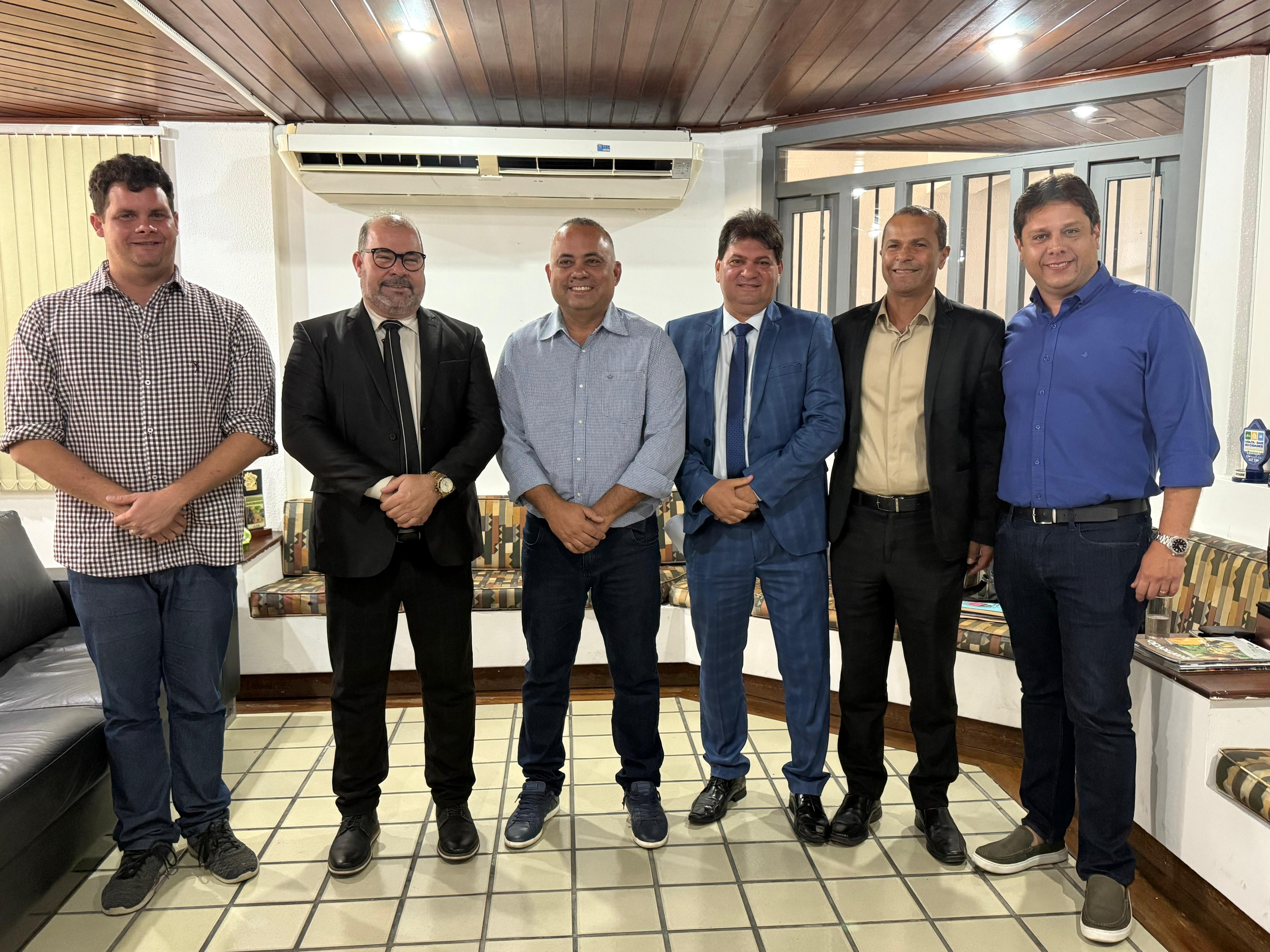 Miltinho Dantas participa de reunião para firmar parceria entre Prefeitura de Aracaju e os clubes Confiança, Sergipe e Falcon 