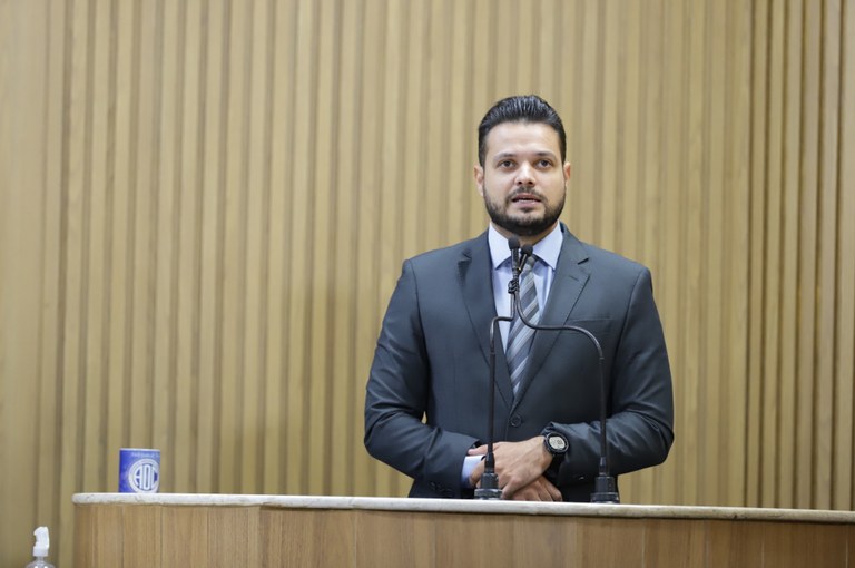 Moção de Repúdio contra Arthur do Val, de autoria de Anderson de Tuca, foi aprovada