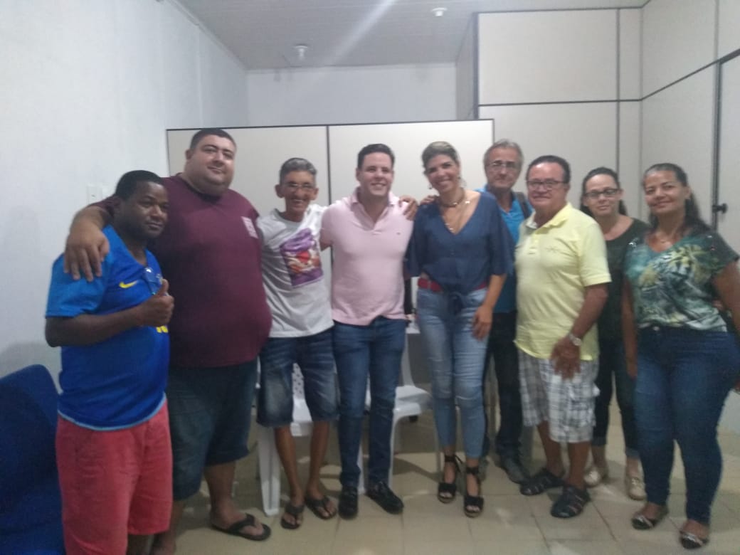 Moradores se reúnem com vereador Cabo Didi e com o Deputado Estadual Rodrigo Valadares para solicitar melhorias no trabalho da DESO