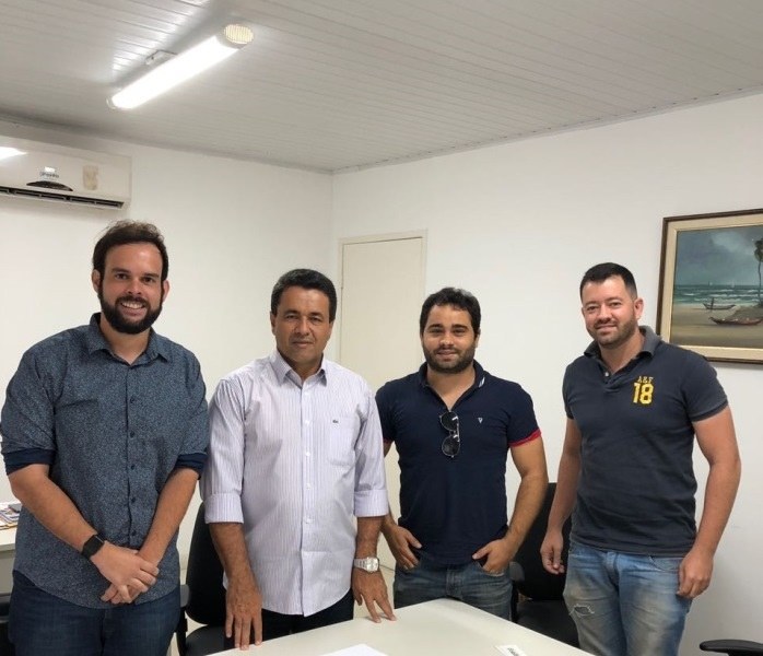 Na Emsurb, Thiaguinho Batalha propõe parceria público-privada