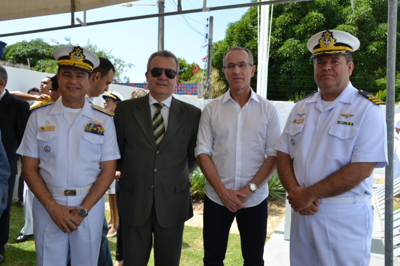 Nitinho acompanha solenidade de homenagem aos mortos dos navios Baependy Araraquara e Anibal Benévolo 