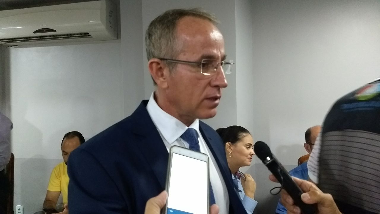 Nitinho aguarda decisão da Justiça sobre recurso para instalar a CPI