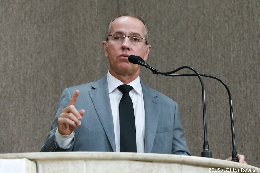 Nitinho defende Edvaldo Nogueira e crê que situação dos médicos será resolvida no melhor momento possível