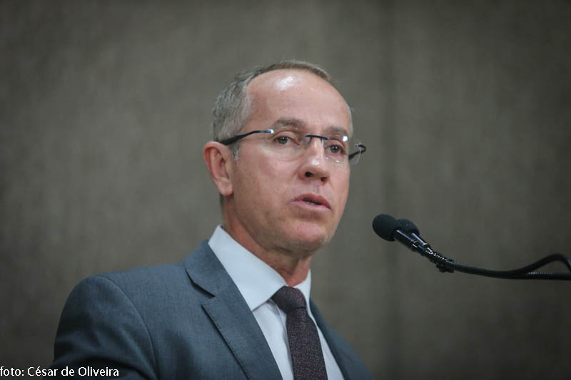 Nitinho defende que comerciantes locais tenham espaços em feiras turísticas