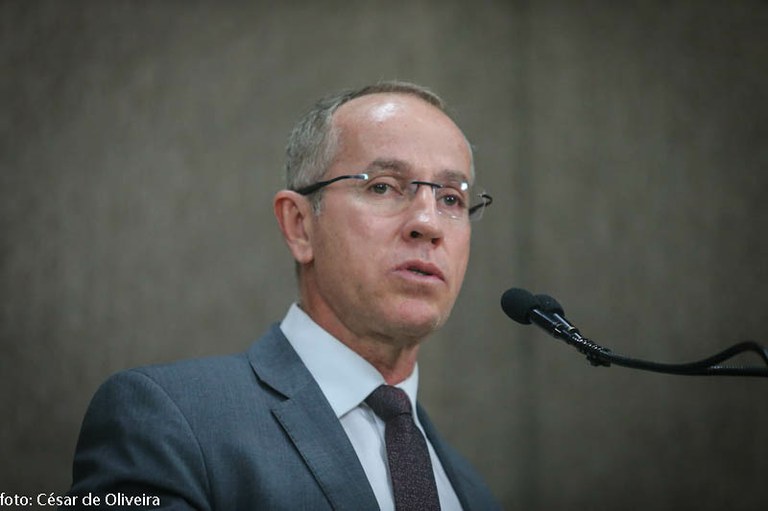 Nitinho defende que comerciantes locais tenham espaços em feiras turísticas