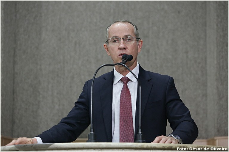 Nitinho destaca início das aulas da Escola do Legislativo