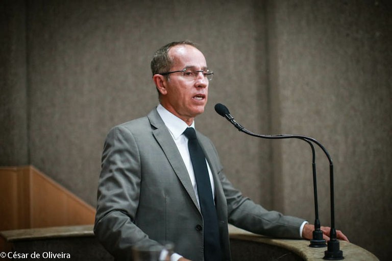 Nitinho parabeniza Belivado Chagas por vitória no segundo turno