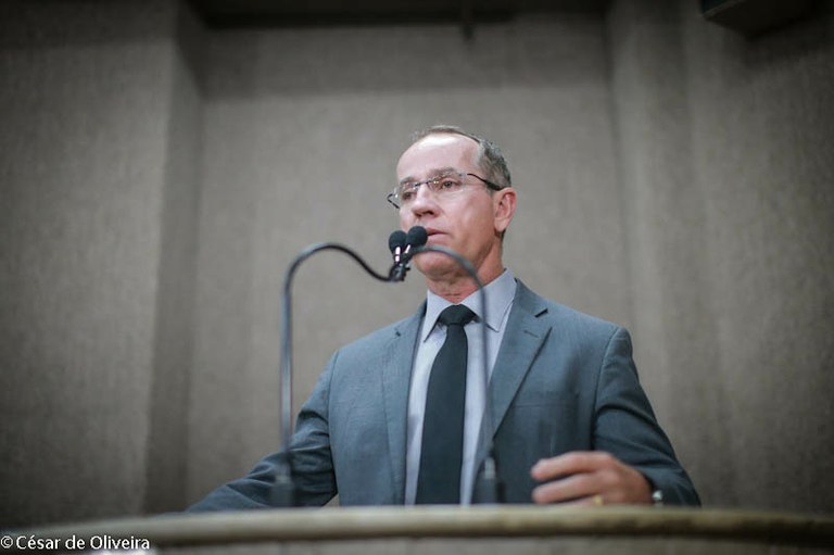 Nitinho parabeniza PMA pela instalação dos semáforos inteligentes em Aracaju