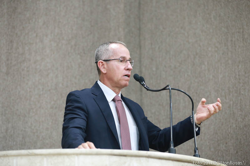 Nitinho parabeniza Prefeitura por retirar feirantes da Rodoviária Velha