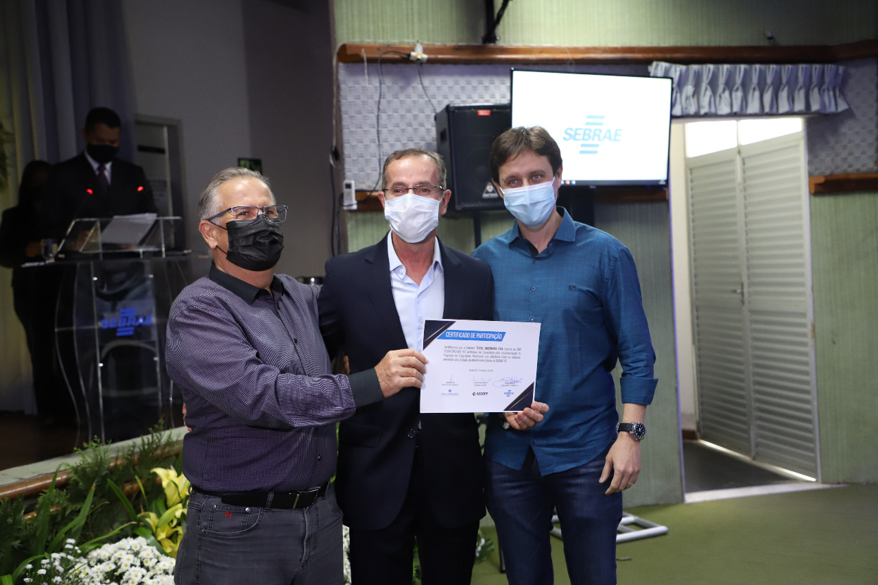 Nitinho participa da entrega de certificados de Compliance