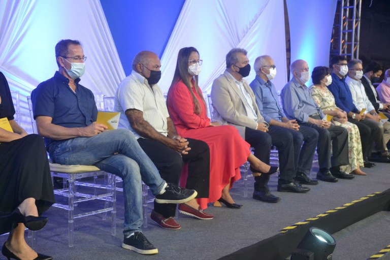 Nitinho participa de inauguração de galeria Cícero Alves do Santos, o “Véio” 