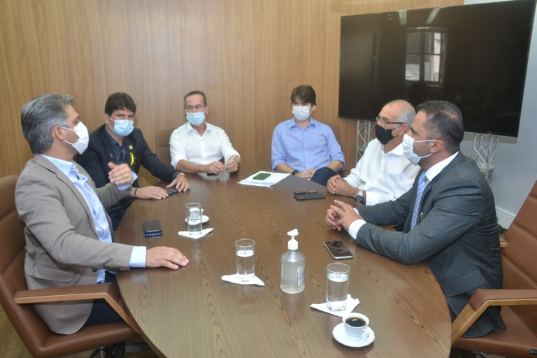 Nitinho recebe presidentes das Câmaras da Grande Aracaju para integração dos órgãos Legislativos