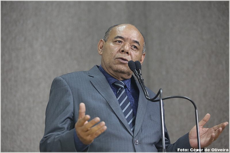 No Dia Mundial da Juventude, Seu Marcos cobra políticas públicas para jovens de Aracaju