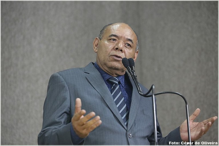 No Dia Mundial da Juventude, Seu Marcos cobra políticas públicas para jovens de Aracaju