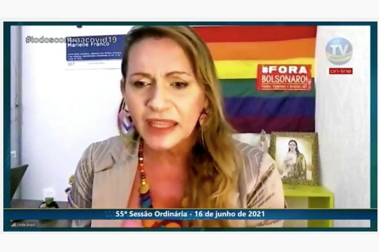 No mês do Orgulho LGBTQIA+ Projeto de Lei que dá visibilidade às pessoas trans é rejeitado na Câmara