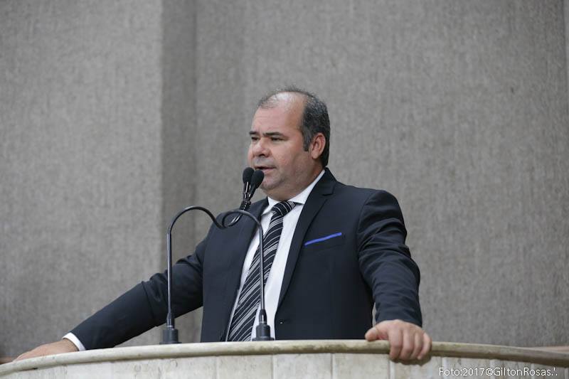 Nós devemos um voto de honra, e agradecimento a quem já salvou tantas vidas”, destacou Isac