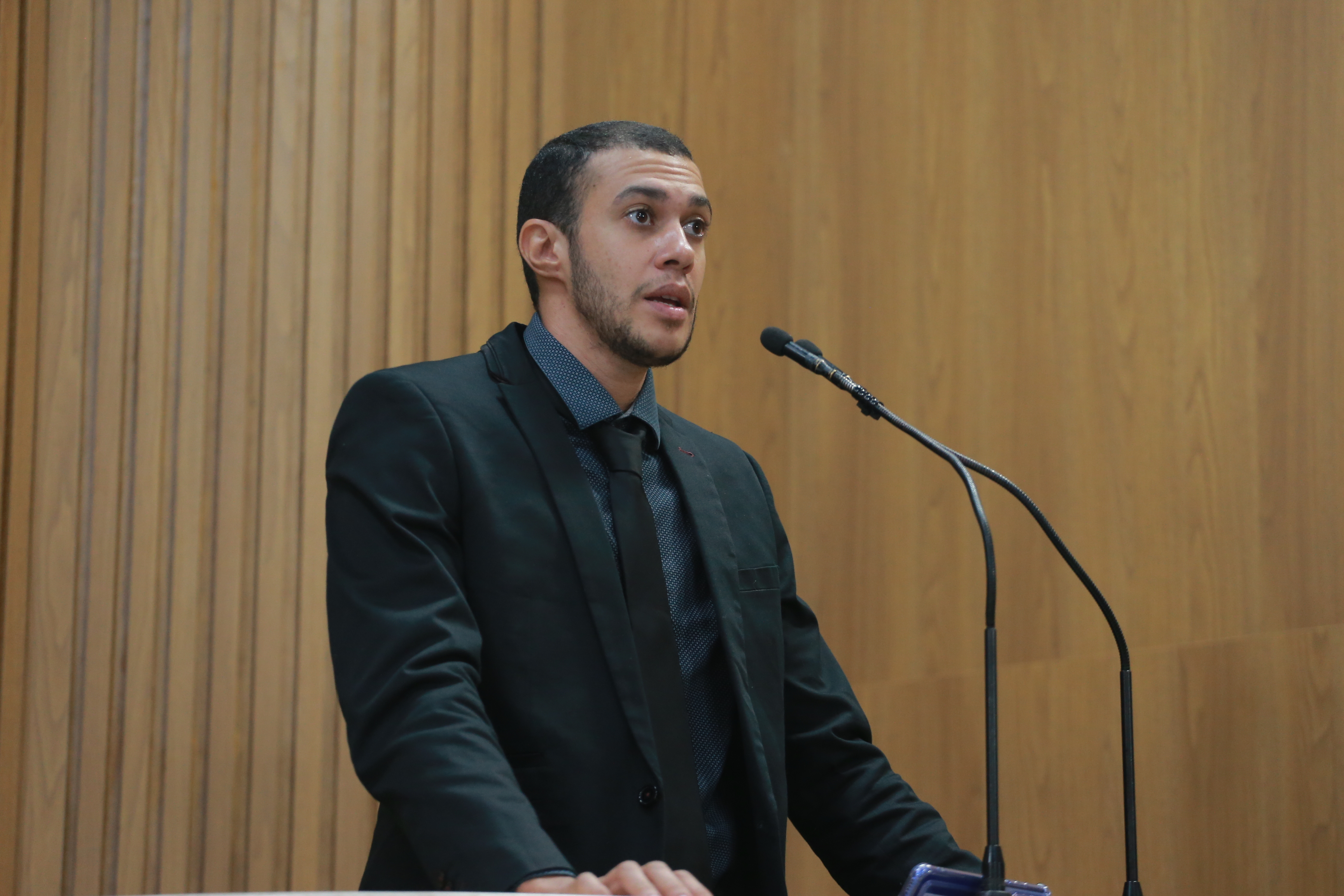 Combate à LGBTQIA+fobia é defendido na Tribuna Livre da Câmara 