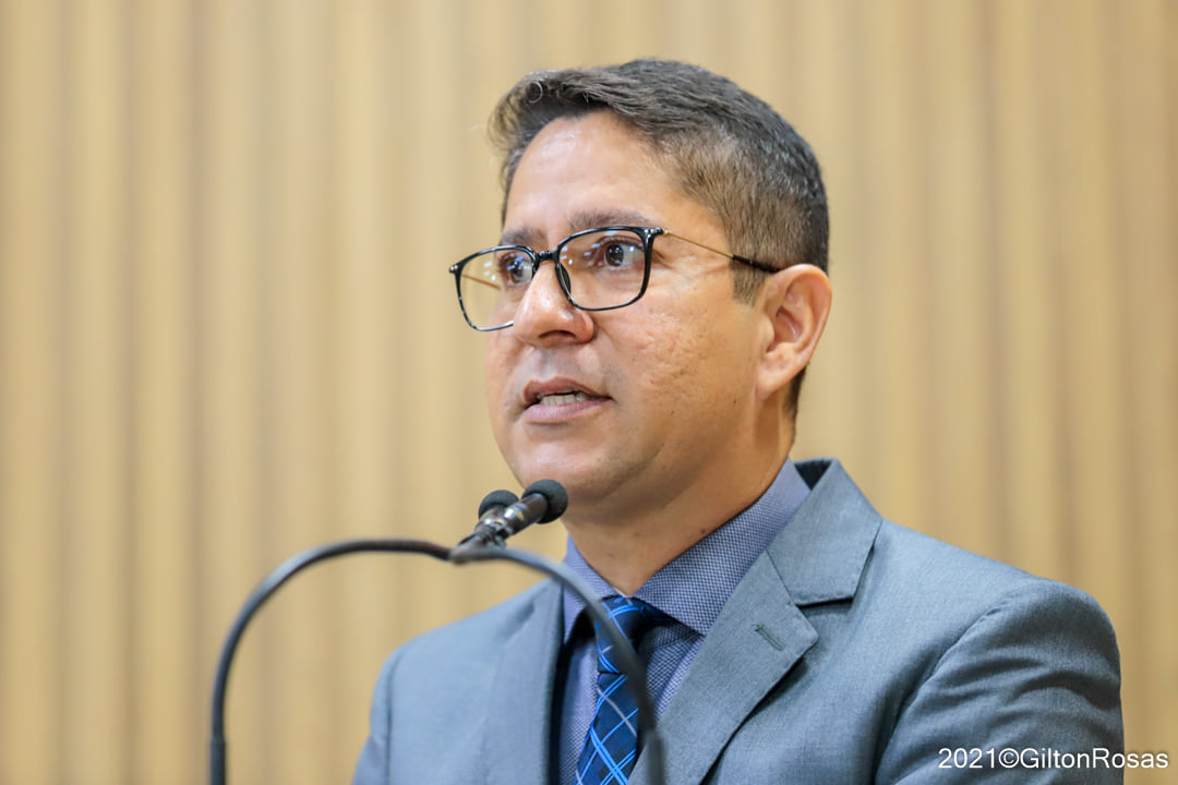 O sistema de transporte de passageiros de Aracaju poderá travar se nada for feito, diz Ricardo Marques