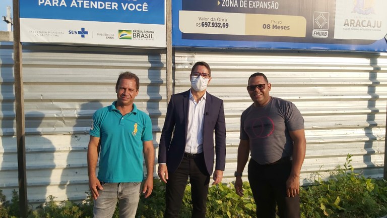 Obra da UBS Niceu Dantas continua parada e Ricardo Marques questiona a prefeitura