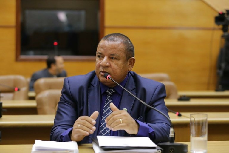 Ofício de Américo é atendido e PMA dará cestas básicas a famílias com filhos nas creches da SEMED