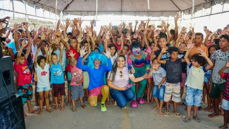 Palhaço Soneca bate recorde de apresentações artísticas no mês da criança