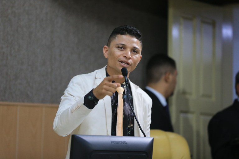 Palhaço Soneca busca desde 2017 impedir acúmulo de função de rodoviários