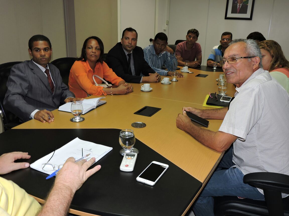 Palhaço Soneca defende famílias ameaçadas de perder moradia