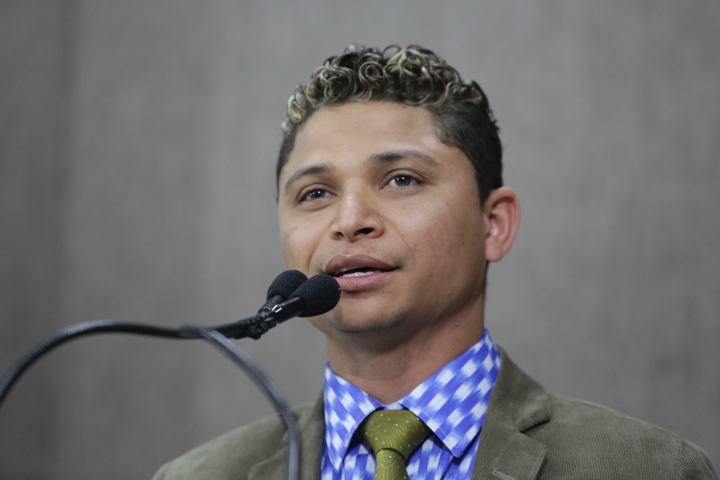 Palhaço Soneca destaca atuação da Emurb e Emsurb