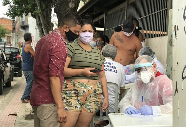 Palhaço Soneca elogia Prefeitura de Aracaju por testes de coronavírus no São Carlos