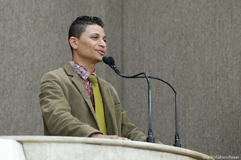 Palhaço Soneca leva campeão de jiu-jitsu para dar palestra em projeto social do Bairro Olaria