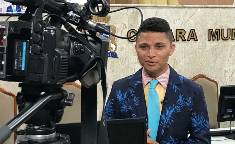 Palhaço Soneca planeja expandir trabalho social em 2020