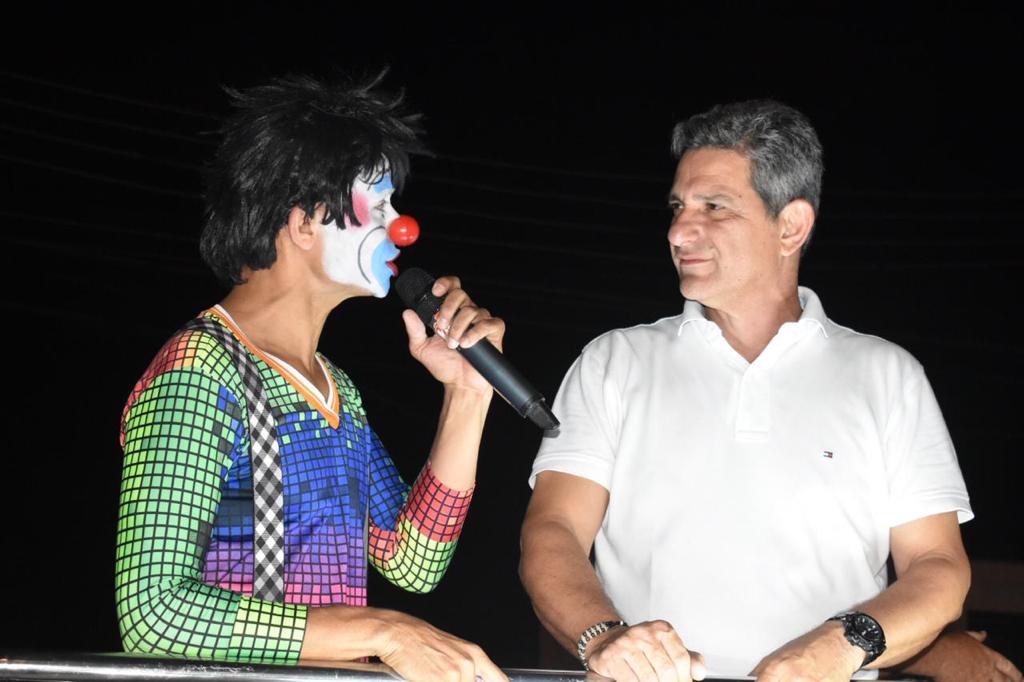 Palhaço Soneca recebe convite para ingressar no PT e diz: “seria uma honra”