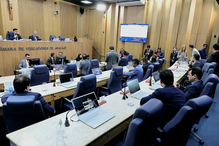 Parlamentares da CMA aprovam, em redação final, dia de luta contra o genocídio da Mulher Negra, que homenageia Marielle Franco