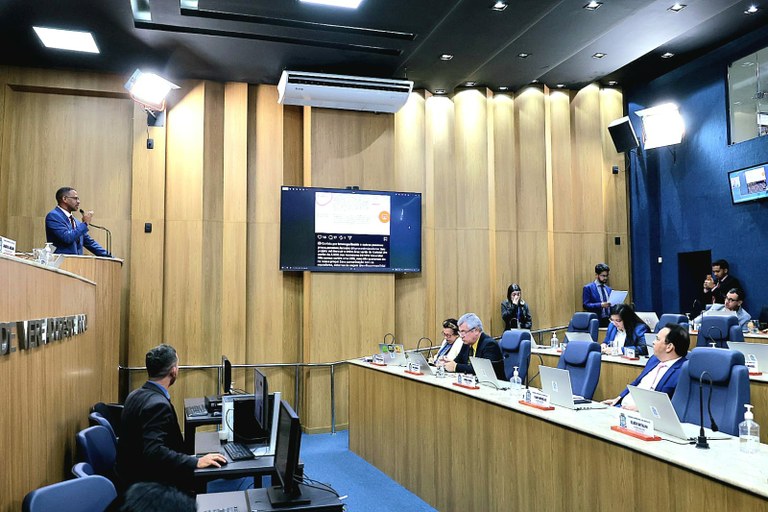 Parlamentares discutem terceirização na saúde, filas no INSS, manifestações populares e redução de vagas no Pré-Caju, nesta terça (07)